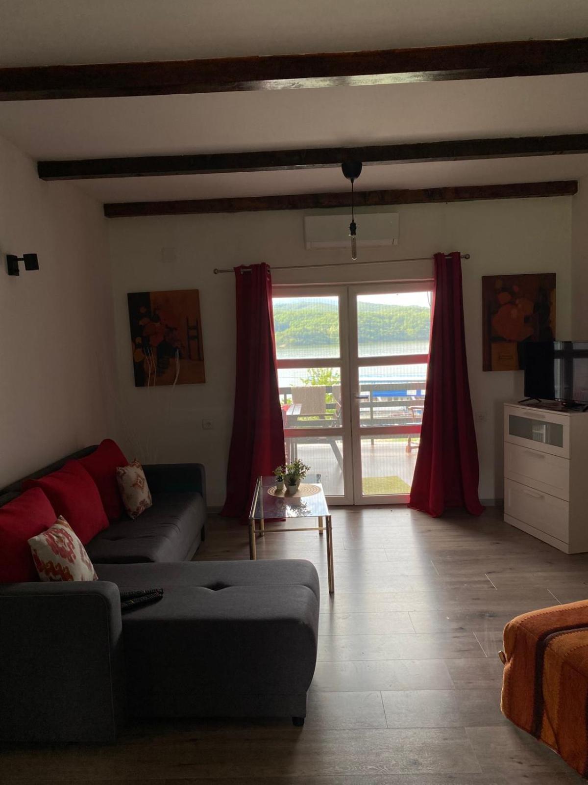Tina Apartman Tekija  Kültér fotó